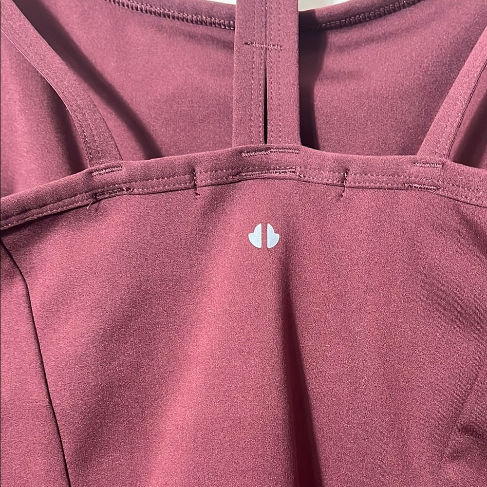 Thrive Society work out top - Picture 5 of 9